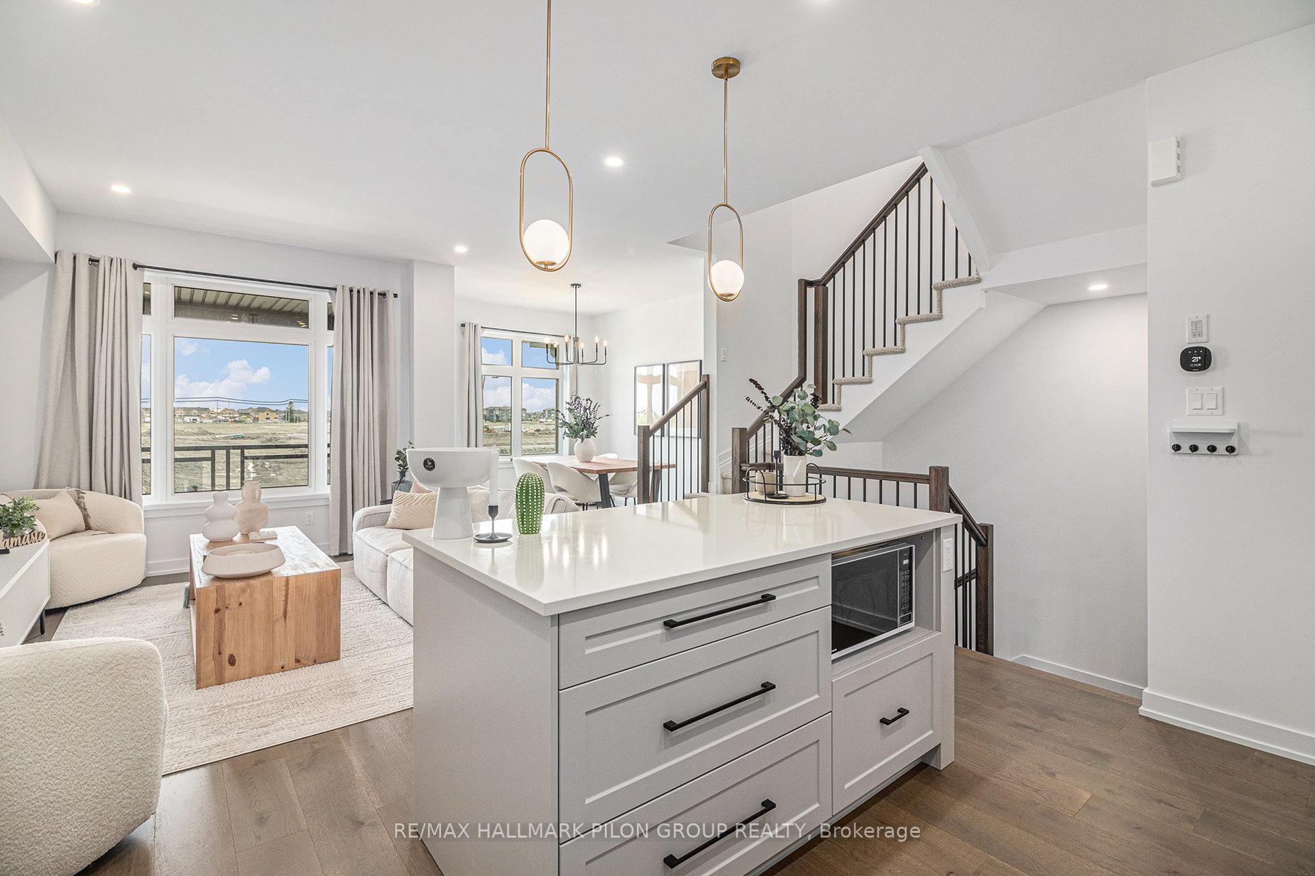 Photo 11 of 1792 Crux Road, Ottawa, Mer Bleue/Bradley Estates/Anderson Park — HOMEH