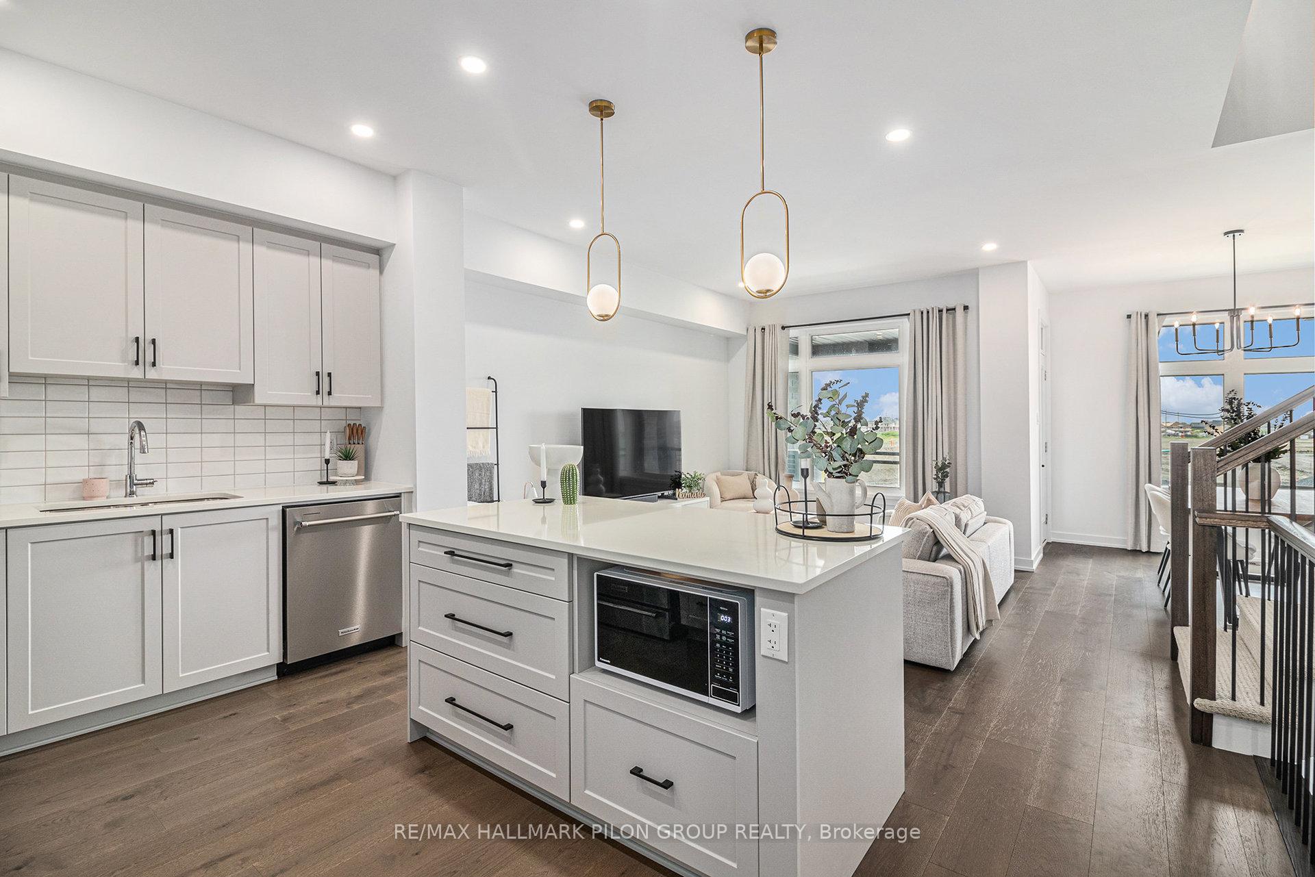 Photo 12 of 1792 Crux Road, Ottawa, Mer Bleue/Bradley Estates/Anderson Park — HOMEH