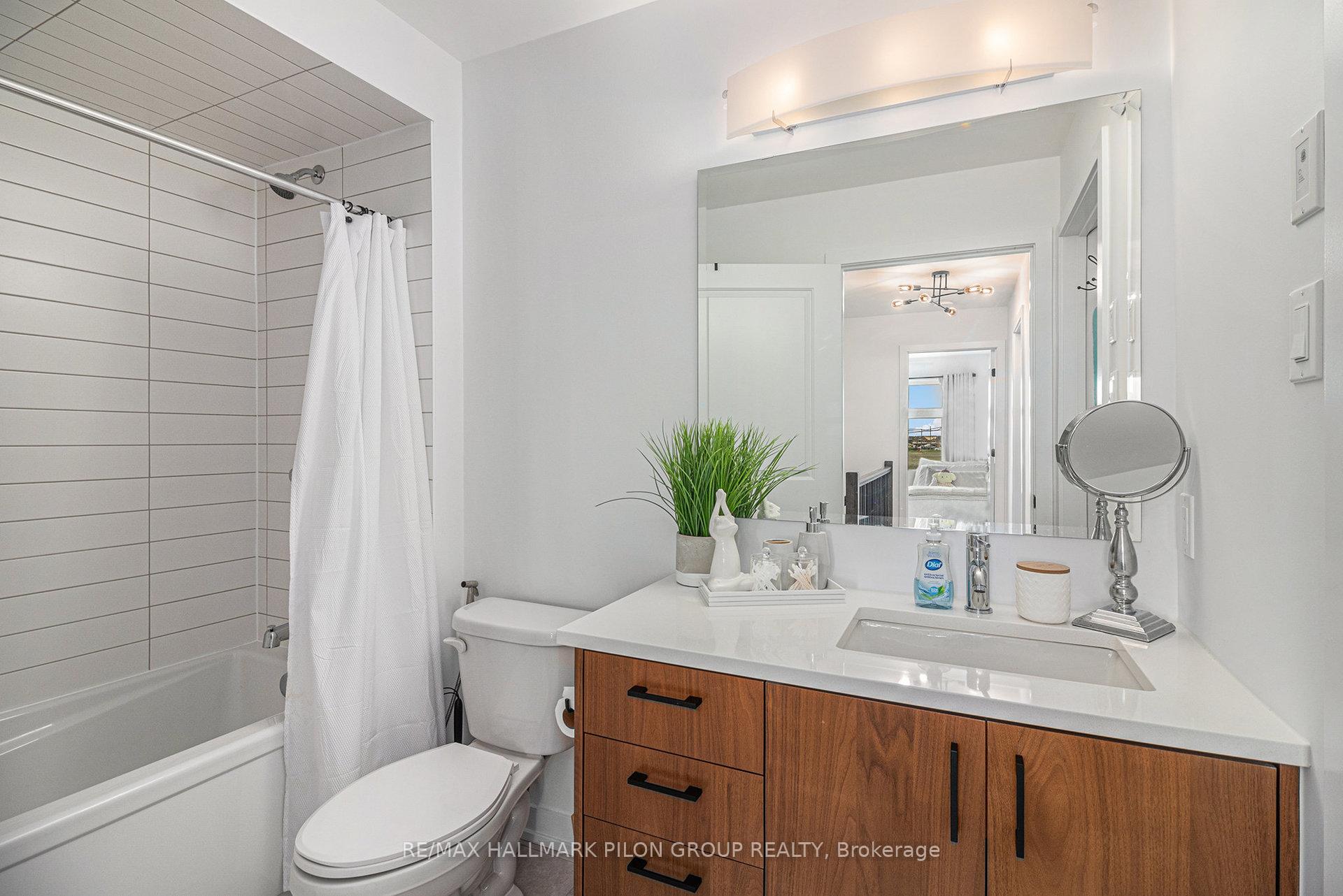 Photo 19 of 1792 Crux Road, Ottawa, Mer Bleue/Bradley Estates/Anderson Park — HOMEH