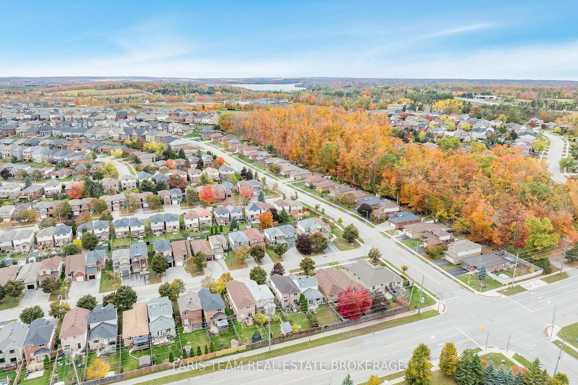 Photo 32 of 6 Julia Crescent, Orillia — HOMEH