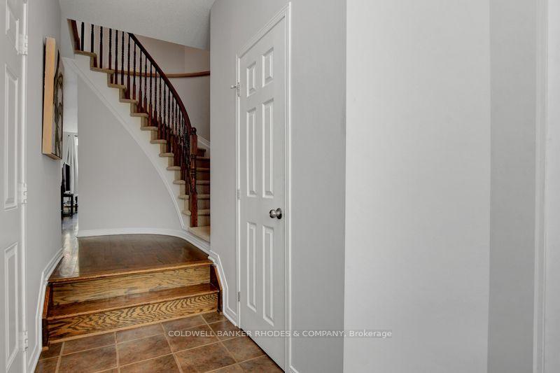 Photo 4 of 261 Rolling Meadow Crescent, Ottawa, Mer Bleue/Bradley Estates/Anderson Park — HOMEH