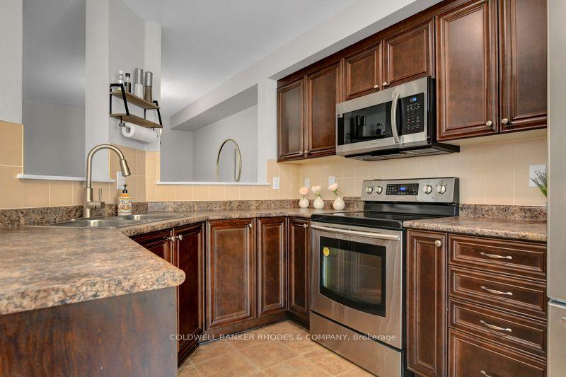 Photo 9 of 261 Rolling Meadow Crescent, Ottawa, Mer Bleue/Bradley Estates/Anderson Park — HOMEH