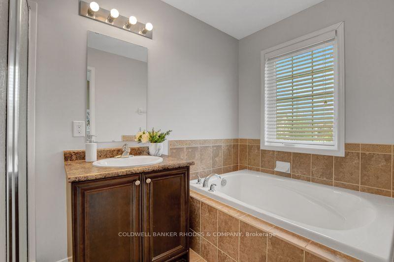 Photo 21 of 261 Rolling Meadow Crescent, Ottawa, Mer Bleue/Bradley Estates/Anderson Park — HOMEH