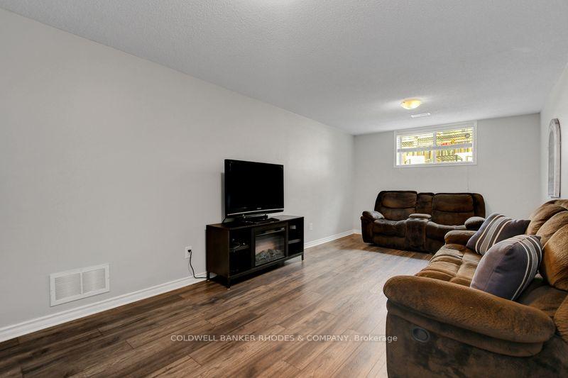 Photo 22 of 261 Rolling Meadow Crescent, Ottawa, Mer Bleue/Bradley Estates/Anderson Park — HOMEH