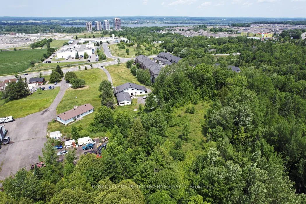 Photo 4 of 1016 Old Montreal Road, Ottawa, Springridge/East Village — HOMEH