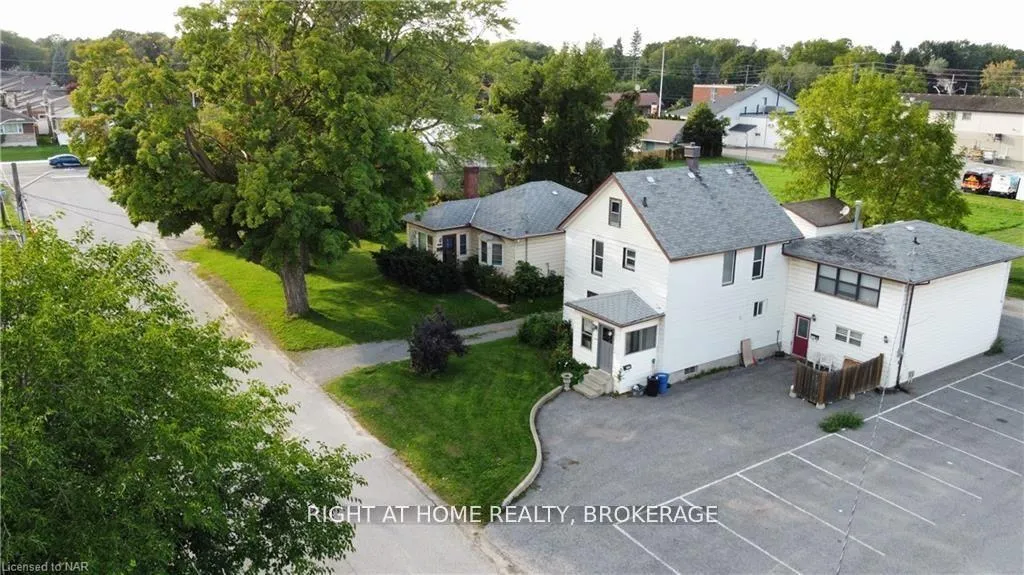 Photo 2 of Unit A, 6153 william Street, Niagara Falls, Cherrywood — HOMEH