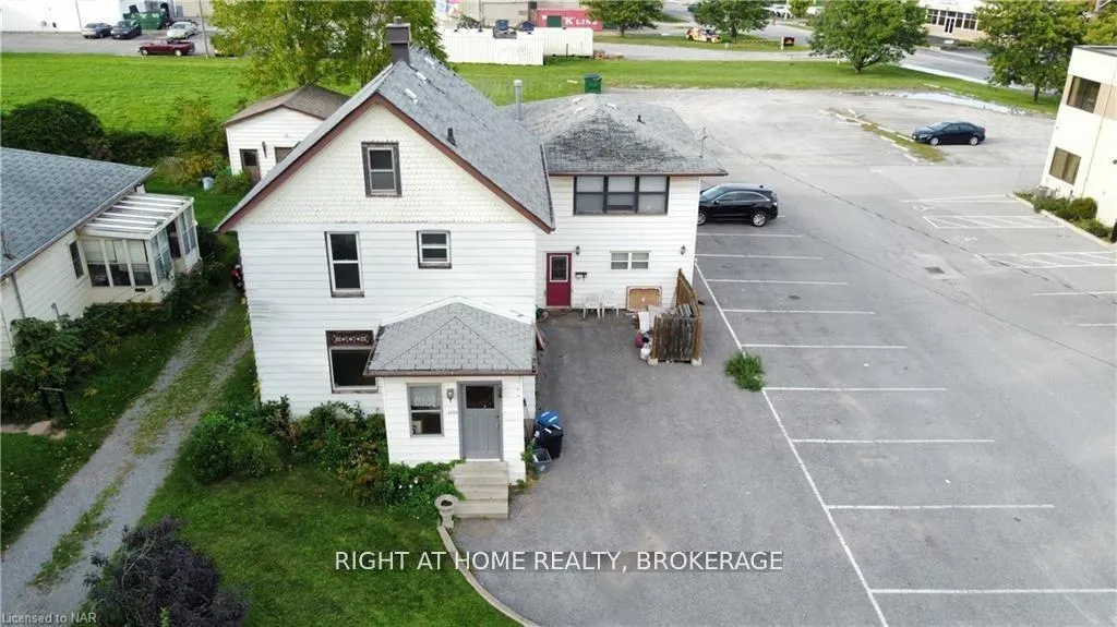 Photo 3 of Unit A, 6153 william Street, Niagara Falls, Cherrywood — HOMEH