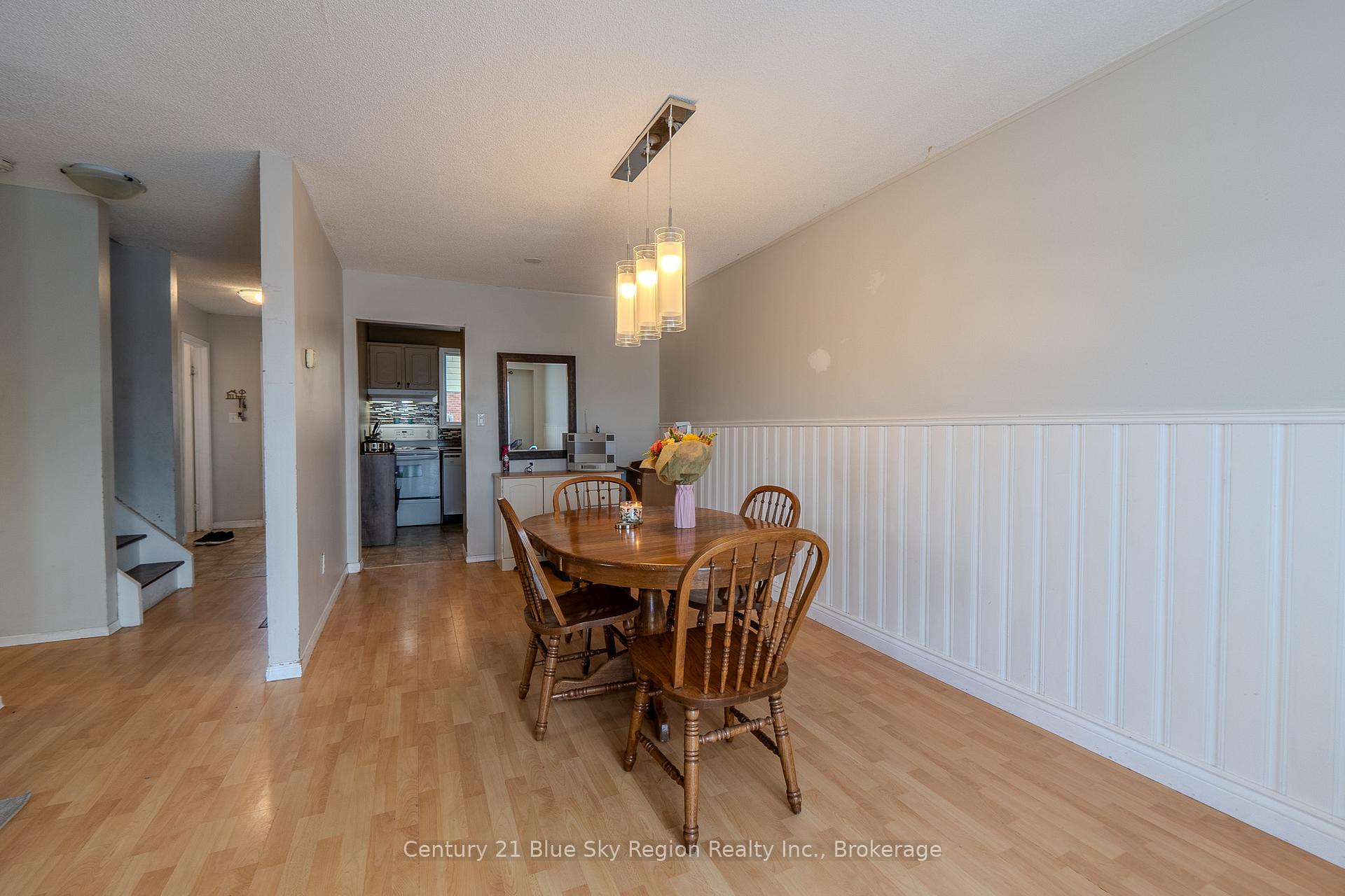 Photo 8 of 4 Sovereign Drive, North Bay, Birchaven — HOMEH