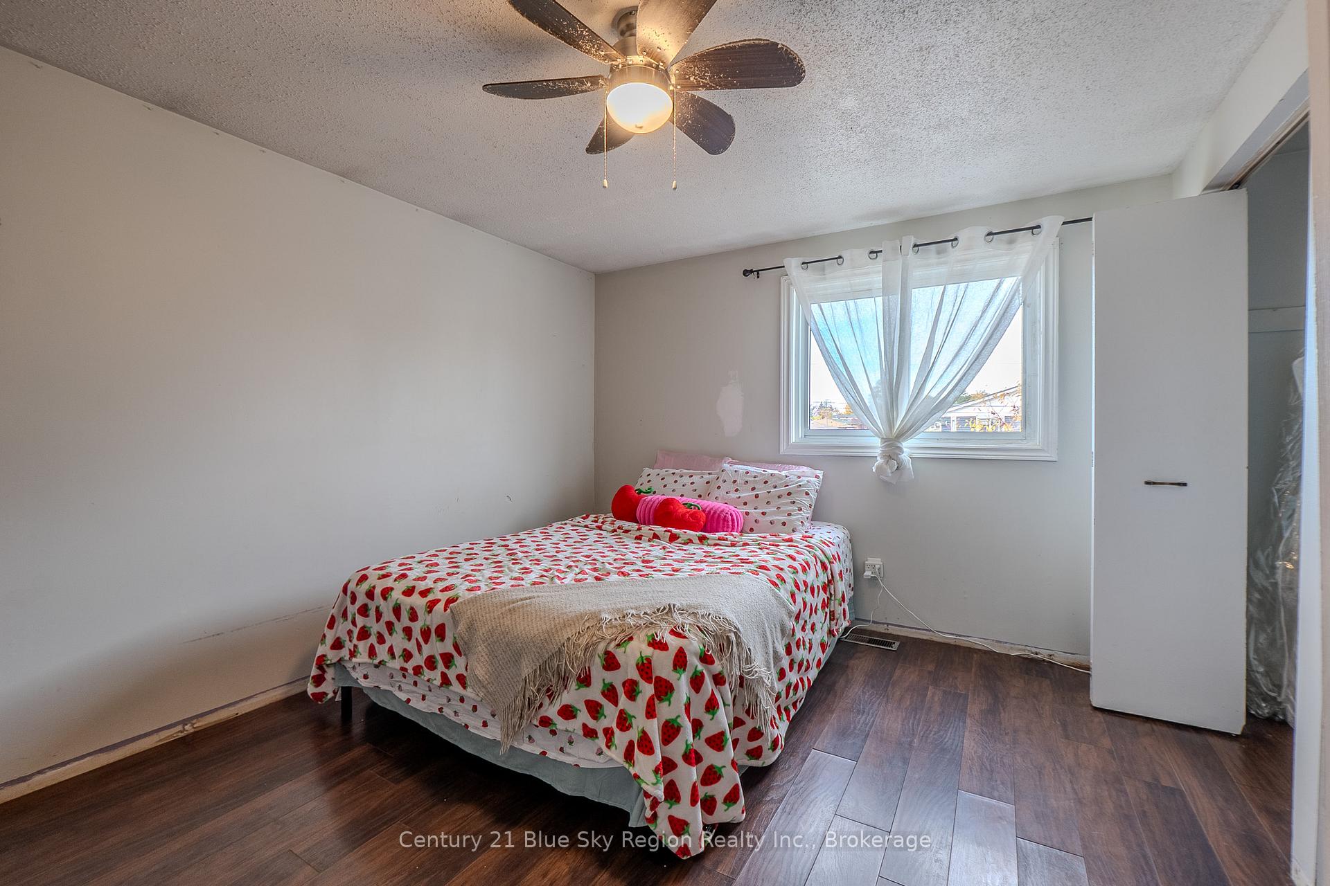 Photo 11 of 4 Sovereign Drive, North Bay, Birchaven — HOMEH