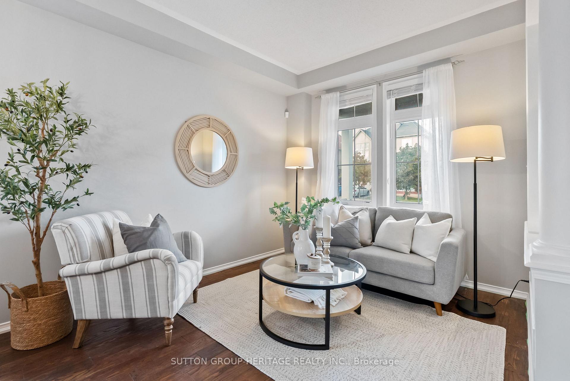 Photo 2 of 2328 Pilgrim Square, Oshawa, Windfields — HOMEH