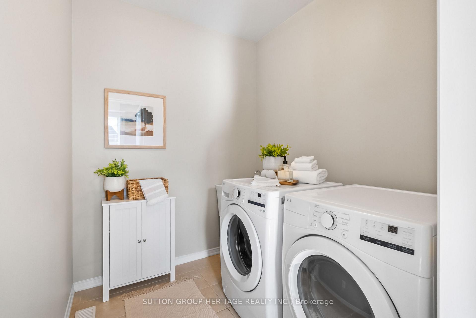 Photo 10 of 2328 Pilgrim Square, Oshawa, Windfields — HOMEH