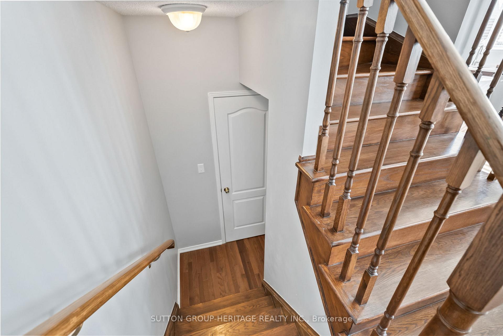 Photo 24 of 2328 Pilgrim Square, Oshawa, Windfields — HOMEH