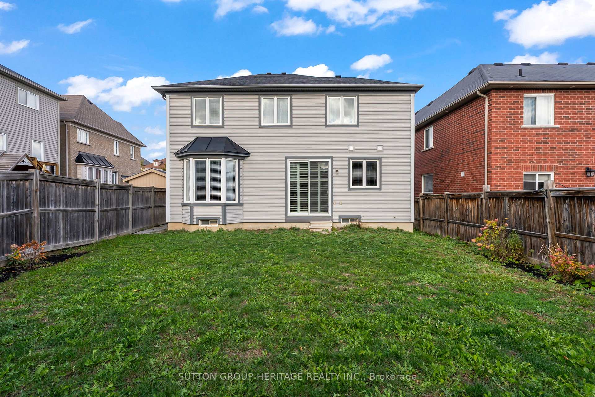 Photo 27 of 2328 Pilgrim Square, Oshawa, Windfields — HOMEH