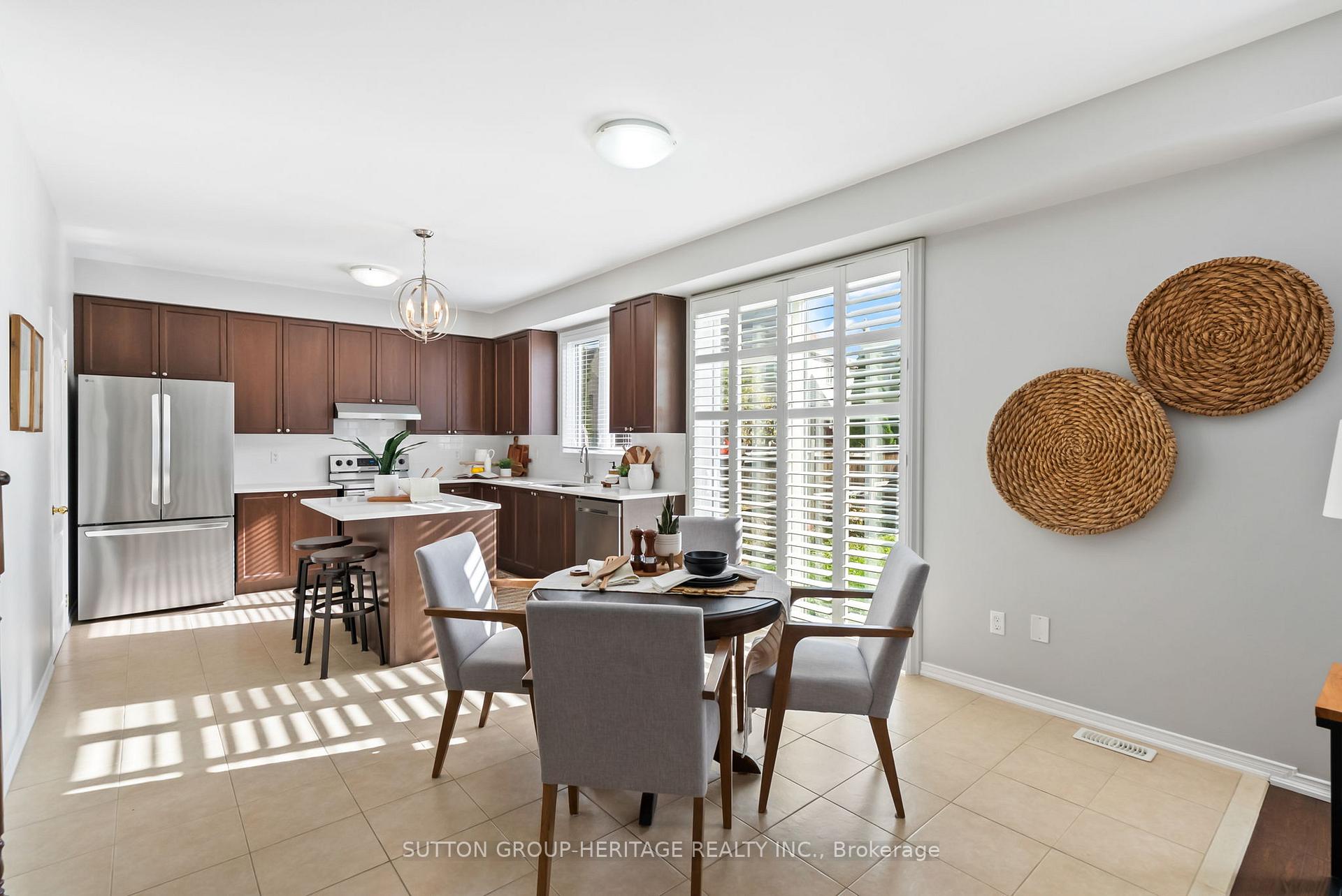 Photo 33 of 2328 Pilgrim Square, Oshawa, Windfields — HOMEH