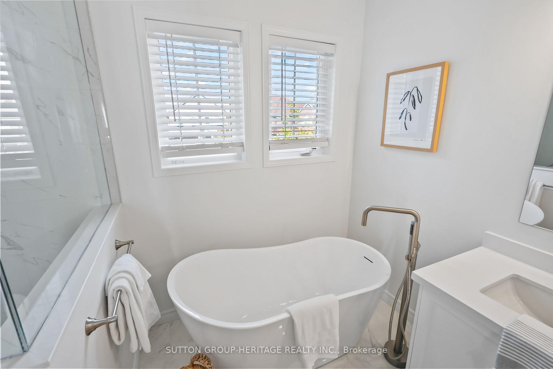 Photo 46 of 2328 Pilgrim Square, Oshawa, Windfields — HOMEH