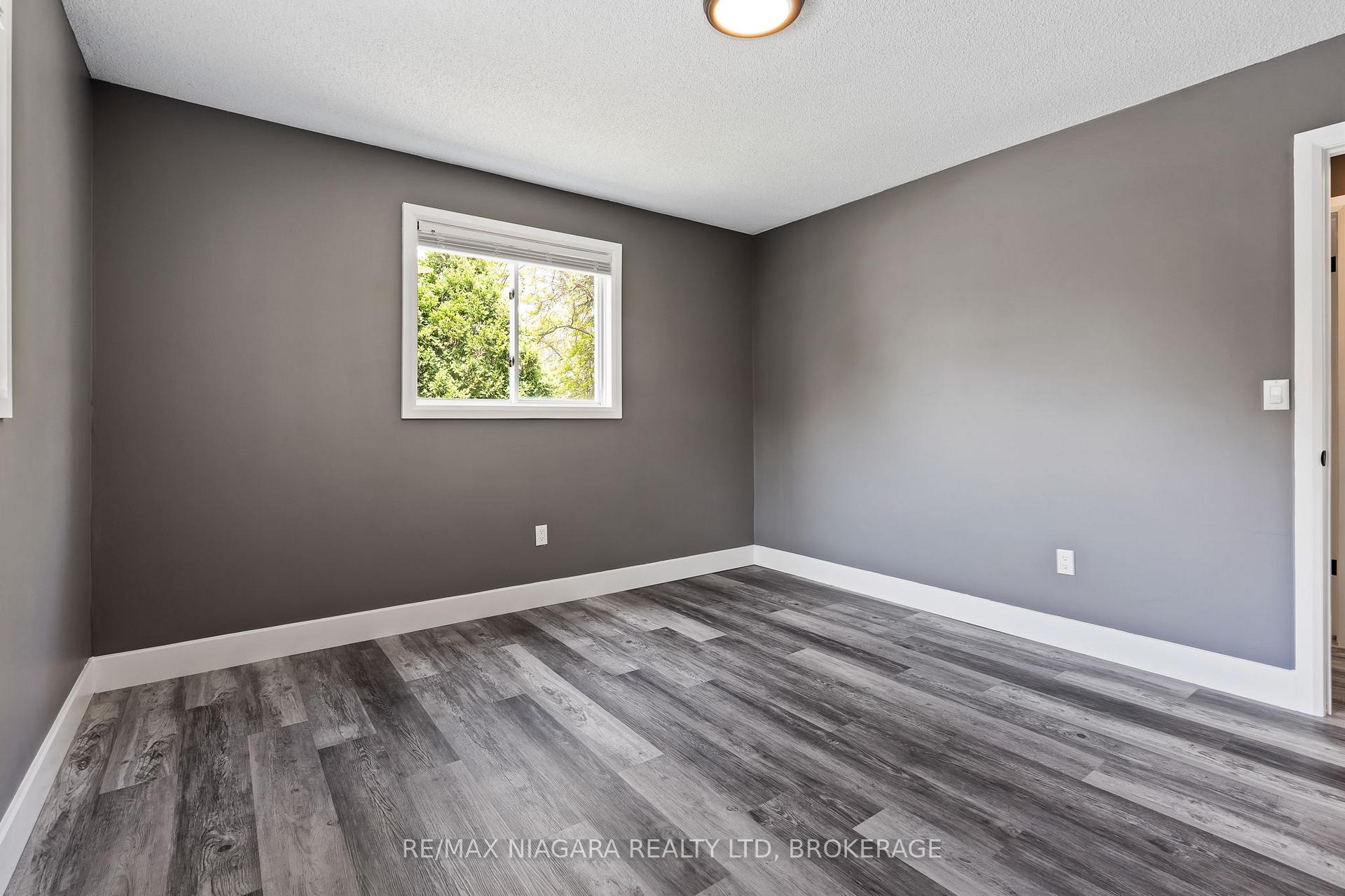 Photo 11 of 912 Church Street, Pelham, Fenwick — HOMEH