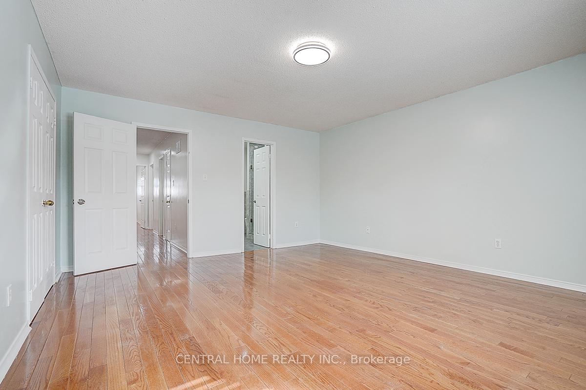 Photo 15 of Unit Main & 2nd, 47 Stella Drive, Markham, Middlefield — HOMEH