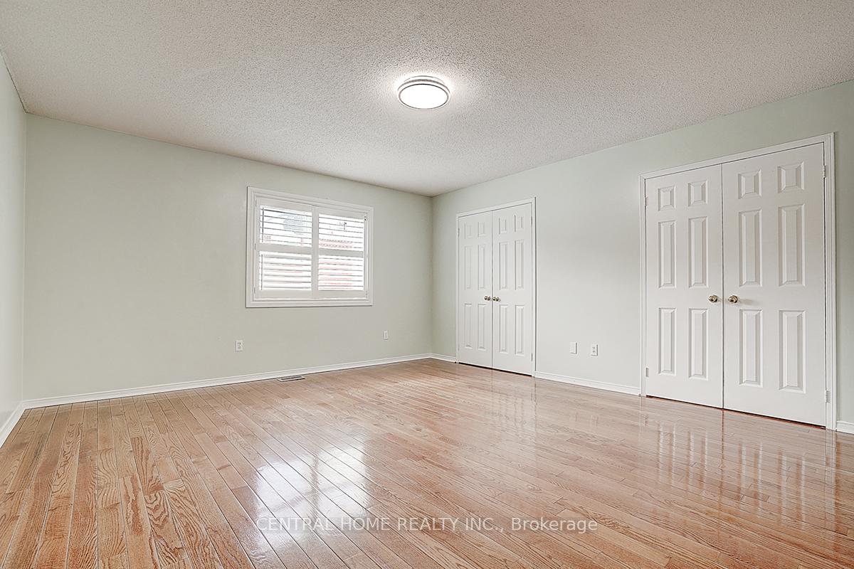 Photo 17 of Unit Main & 2nd, 47 Stella Drive, Markham, Middlefield — HOMEH