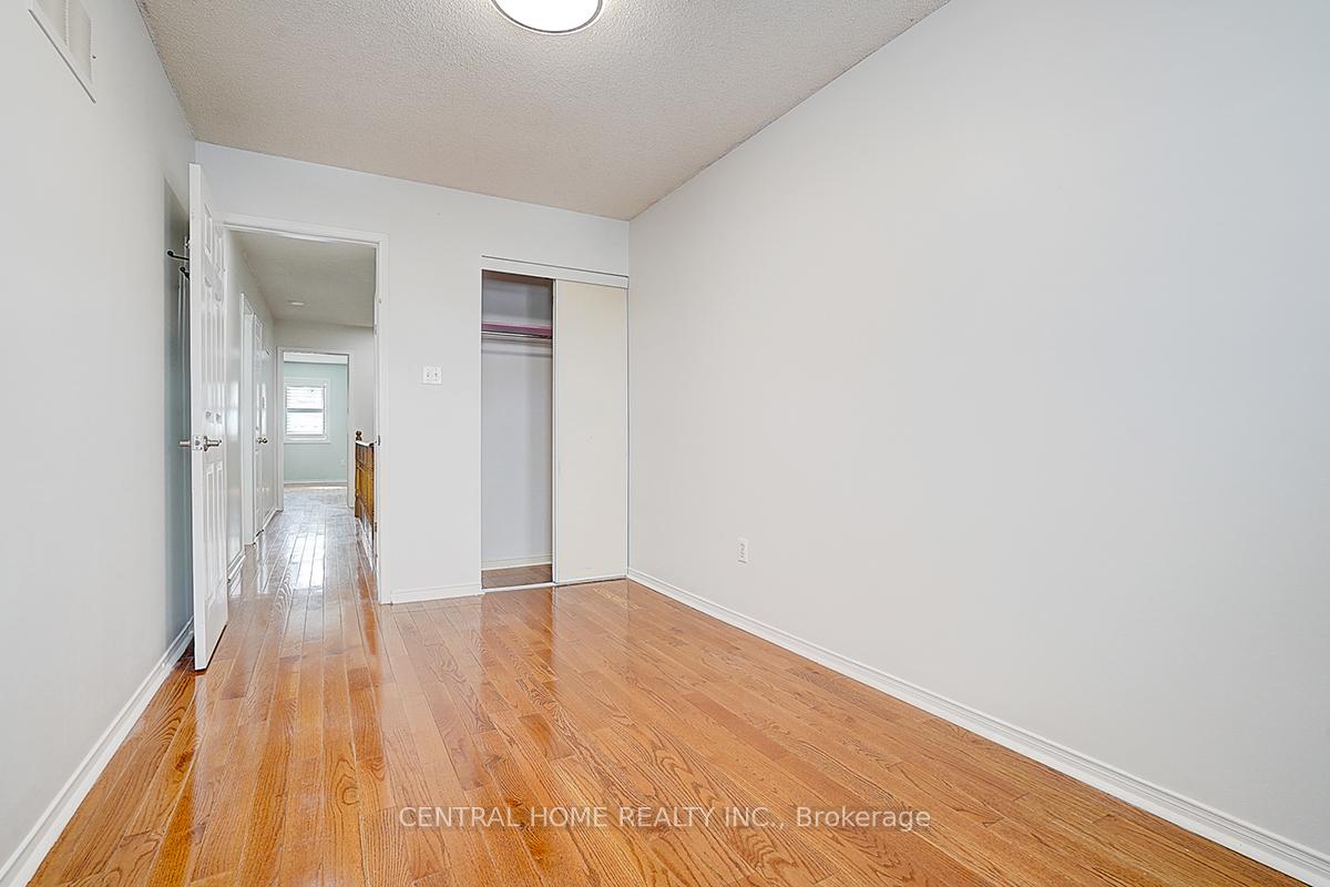 Photo 21 of Unit Main & 2nd, 47 Stella Drive, Markham, Middlefield — HOMEH