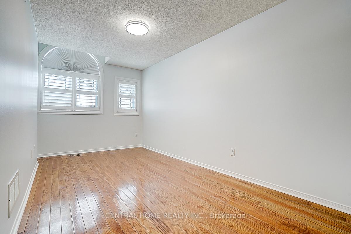 Photo 22 of Unit Main & 2nd, 47 Stella Drive, Markham, Middlefield — HOMEH