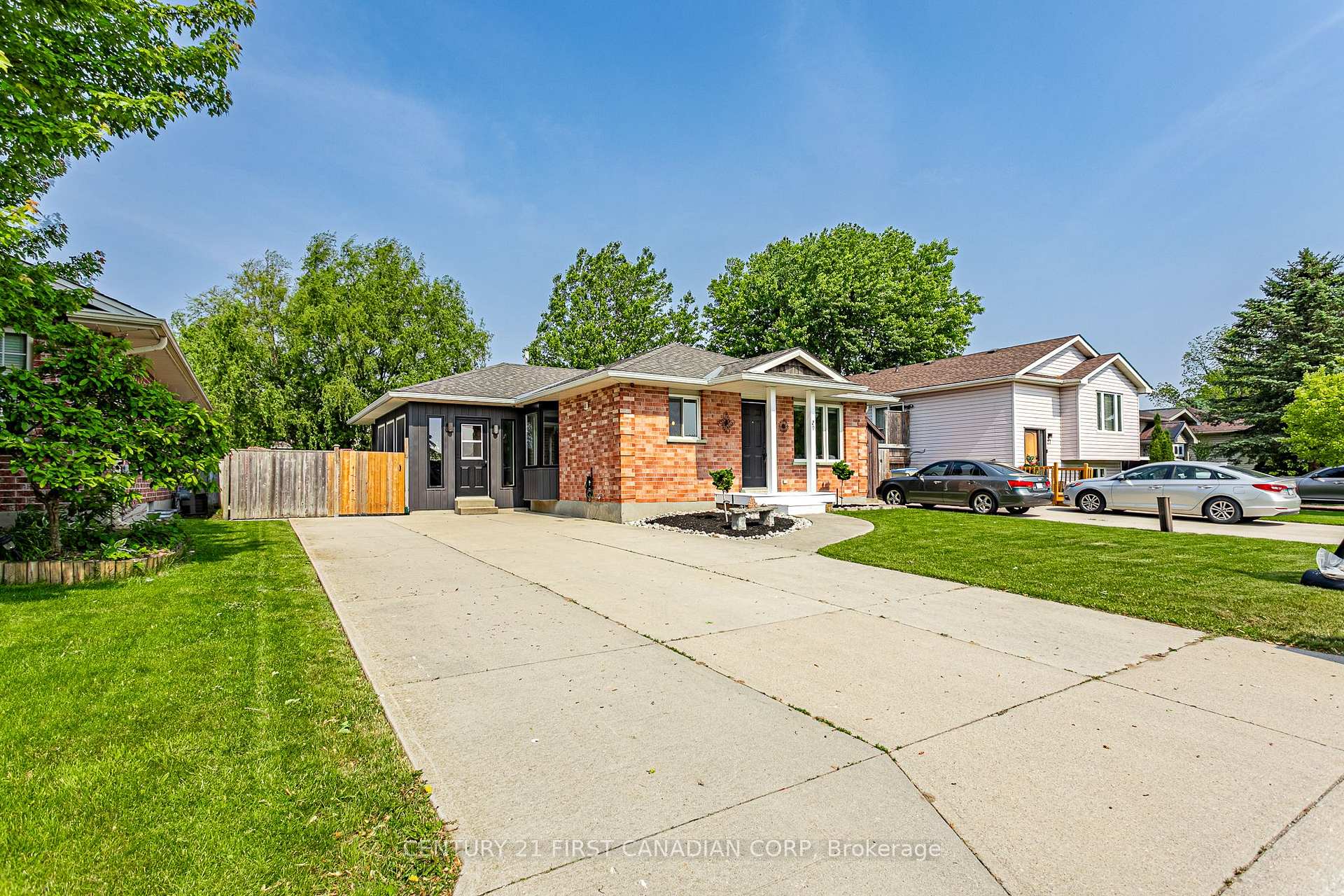 Photo 2 of 29 Robin Street, North Middlesex, Alisa Craig — HOMEH