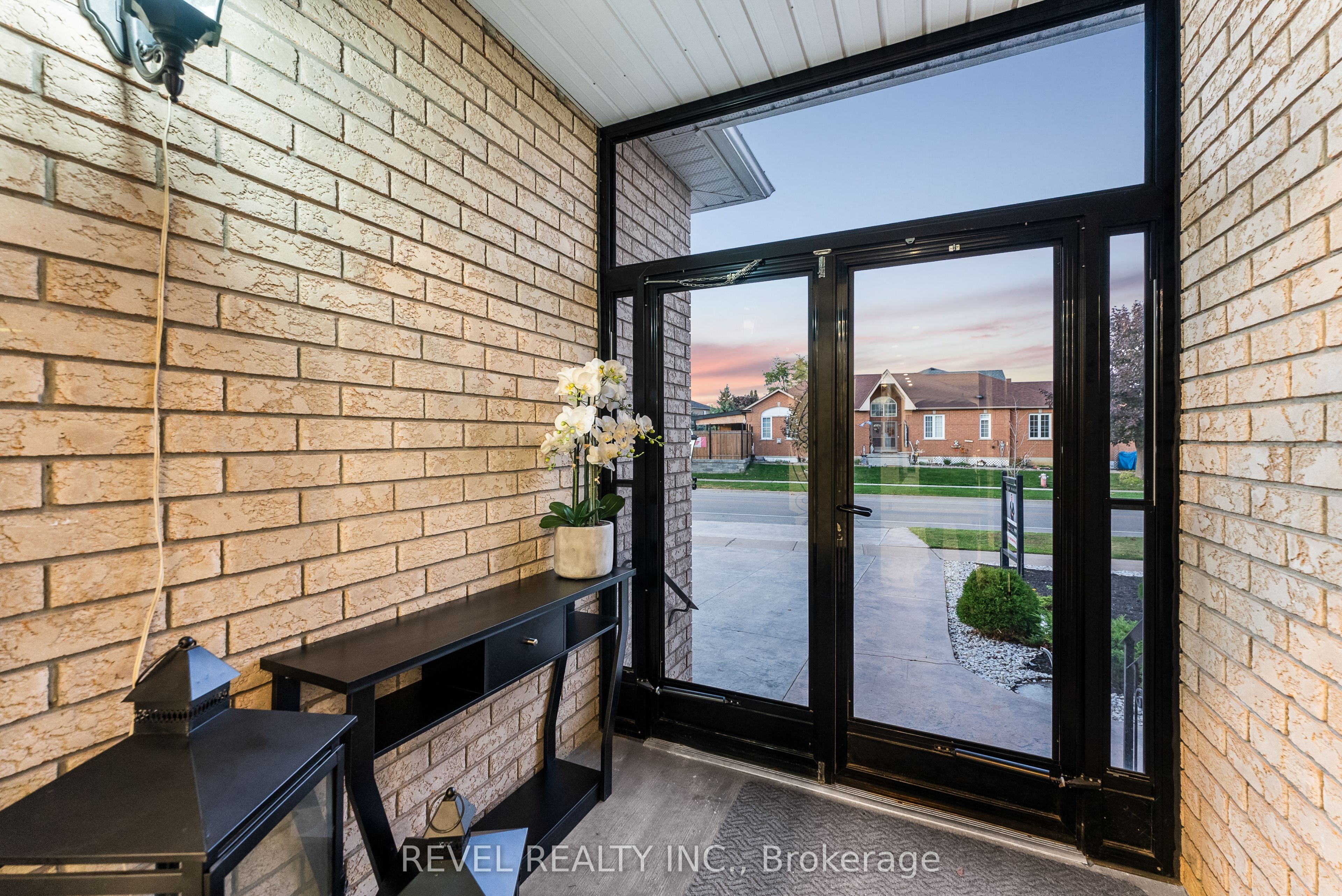 Photo 55 of 190 Landsbridge Street, Caledon, Bolton East — HOMEH