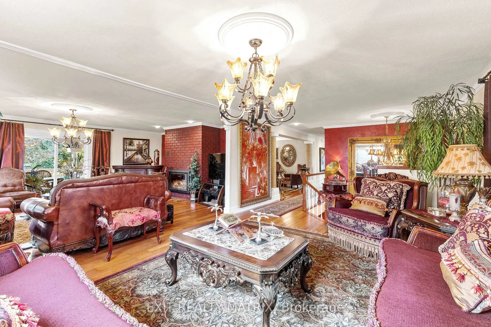Photo 12 of 1100 Moffatt Drive, Ottawa, Cumberland Ridge — HOMEH