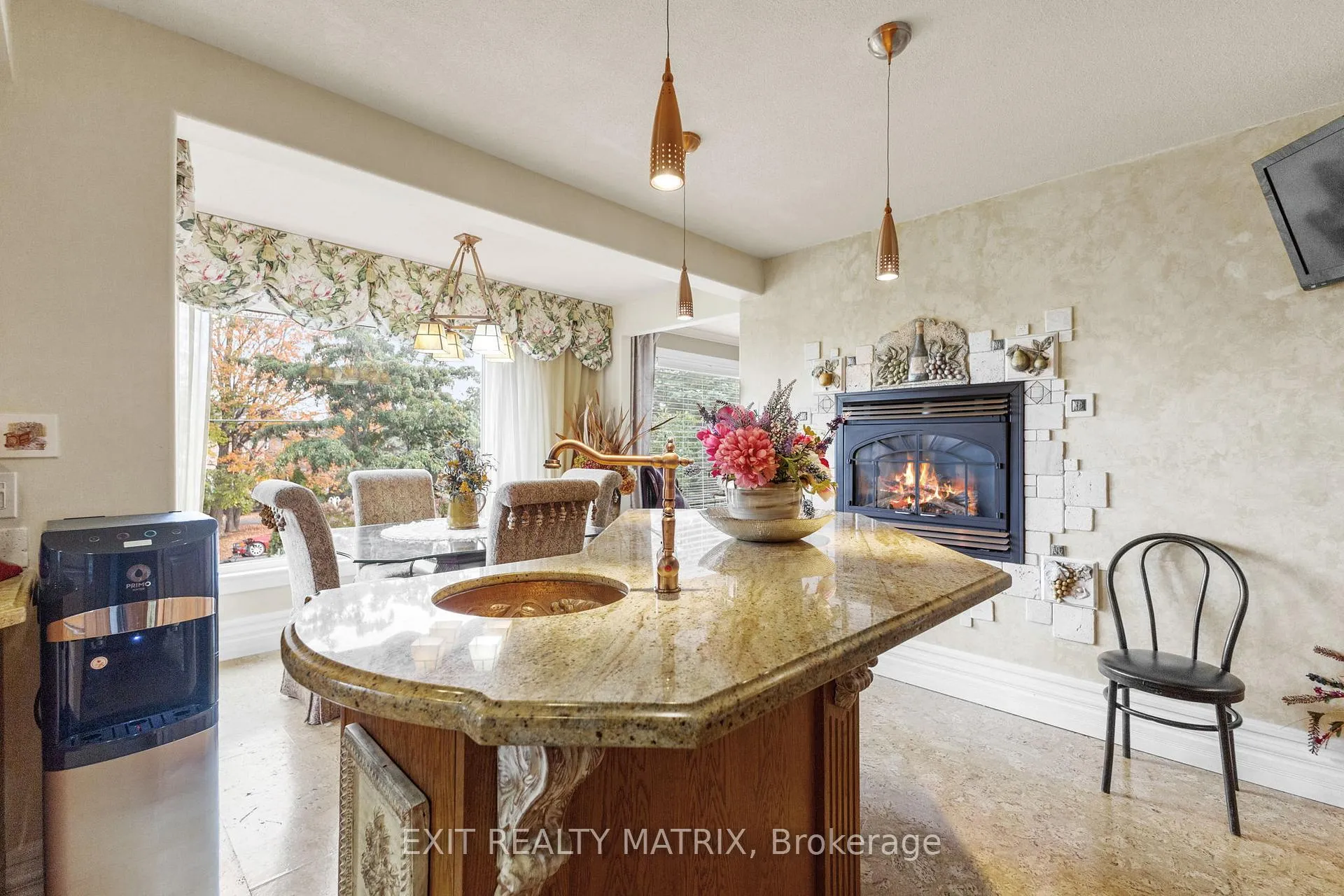 Photo 19 of 1100 Moffatt Drive, Ottawa, Cumberland Ridge — HOMEH