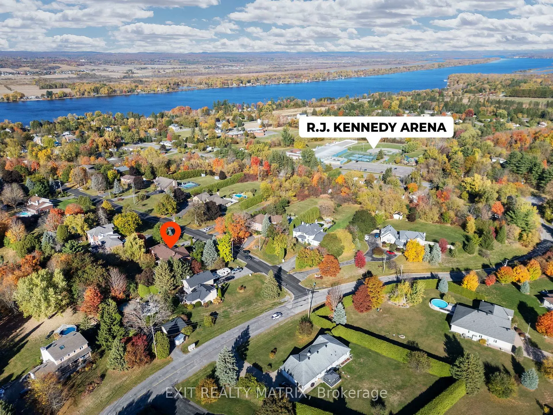 Photo 50 of 1100 Moffatt Drive, Ottawa, Cumberland Ridge — HOMEH