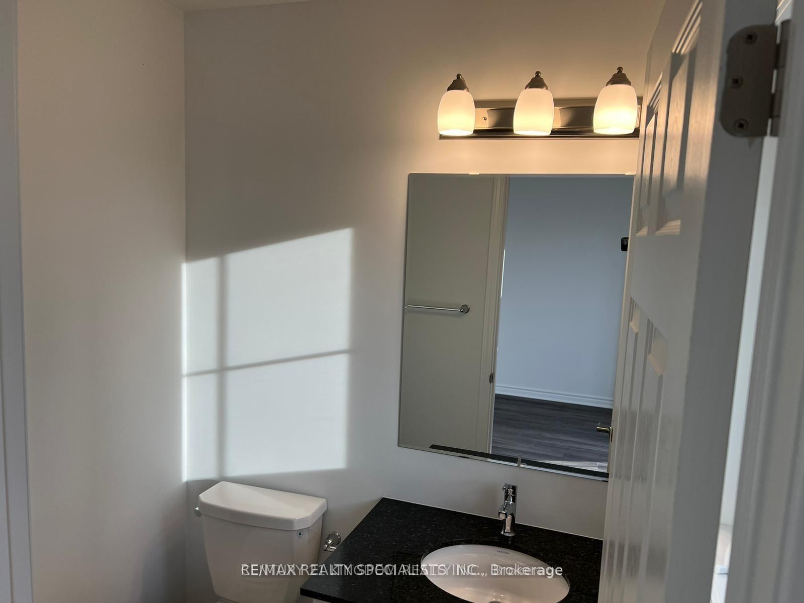 Photo 8 of 1521 Moira Crescent, Milton, Bowes — HOMEH