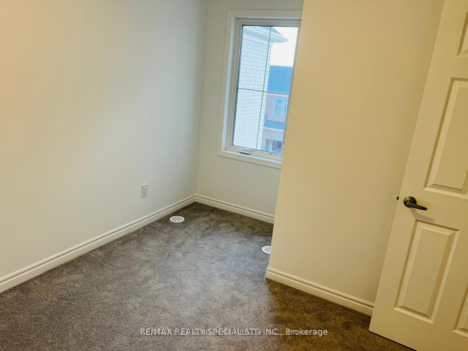 Photo 13 of 1521 Moira Crescent, Milton, Bowes — HOMEH