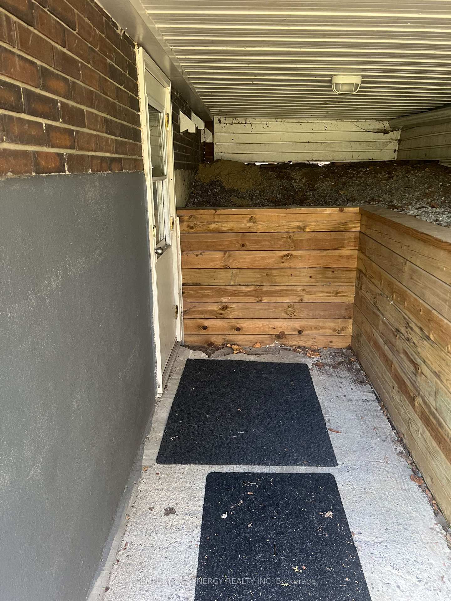 Photo 4 of Unit 2, 2226 Page Road, Ottawa, Chapel Hill — HOMEH