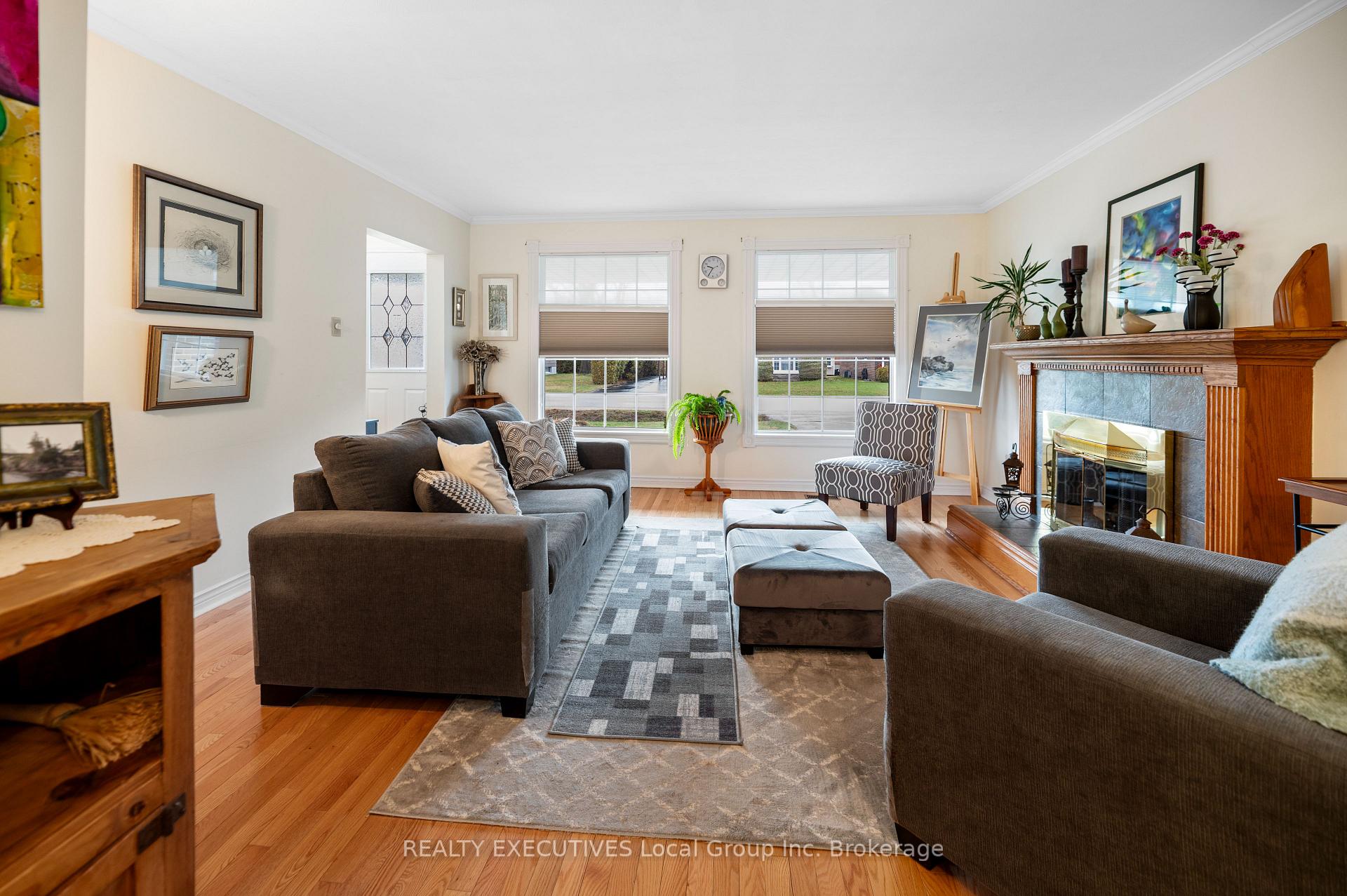 Photo 10 of 37 Strathcona Drive, North Bay, Ferris — HOMEH