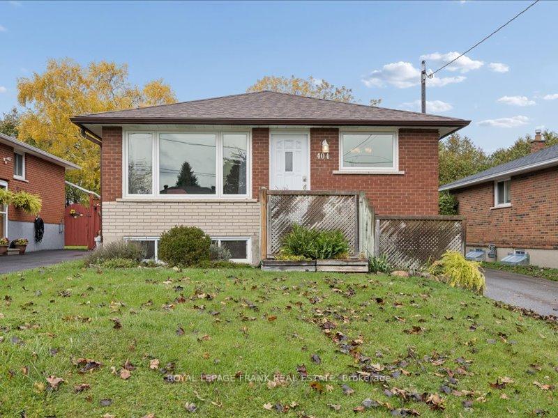 Photo 3 of 404 Conant Street, Oshawa, Lakeview — HOMEH