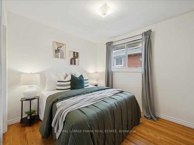 Photo 22 of 404 Conant Street, Oshawa, Lakeview — HOMEH