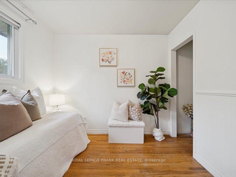 Photo 26 of 404 Conant Street, Oshawa, Lakeview — HOMEH