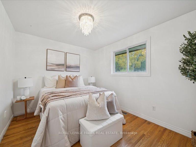 Photo 27 of 404 Conant Street, Oshawa, Lakeview — HOMEH