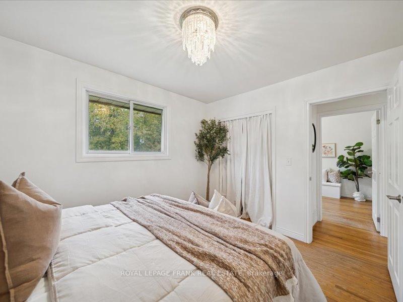 Photo 28 of 404 Conant Street, Oshawa, Lakeview — HOMEH