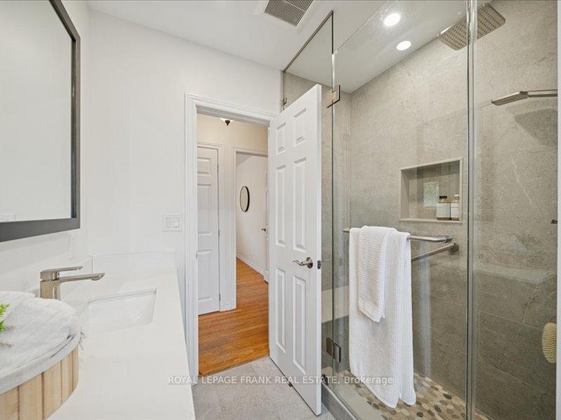 Photo 30 of 404 Conant Street, Oshawa, Lakeview — HOMEH