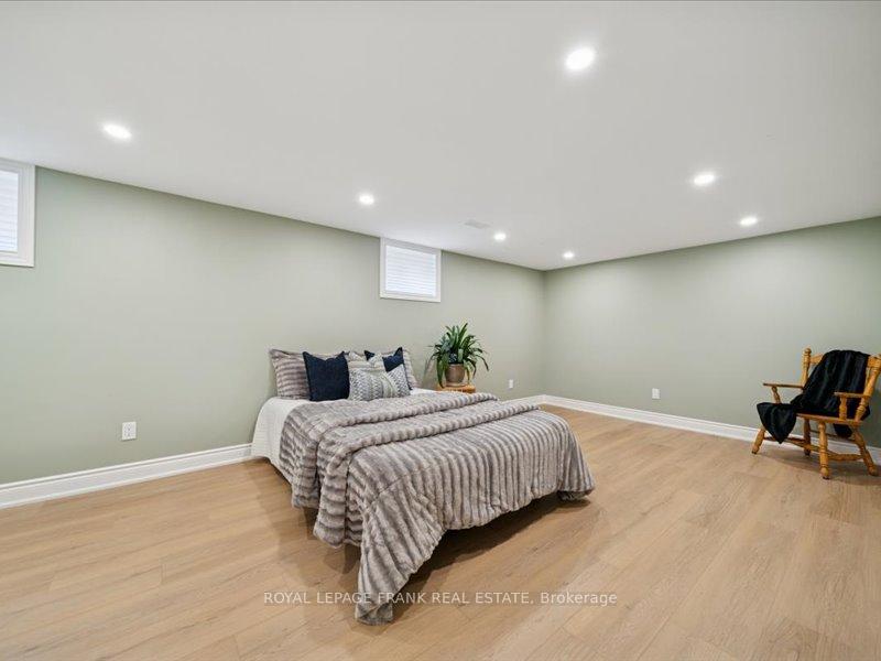 Photo 39 of 404 Conant Street, Oshawa, Lakeview — HOMEH
