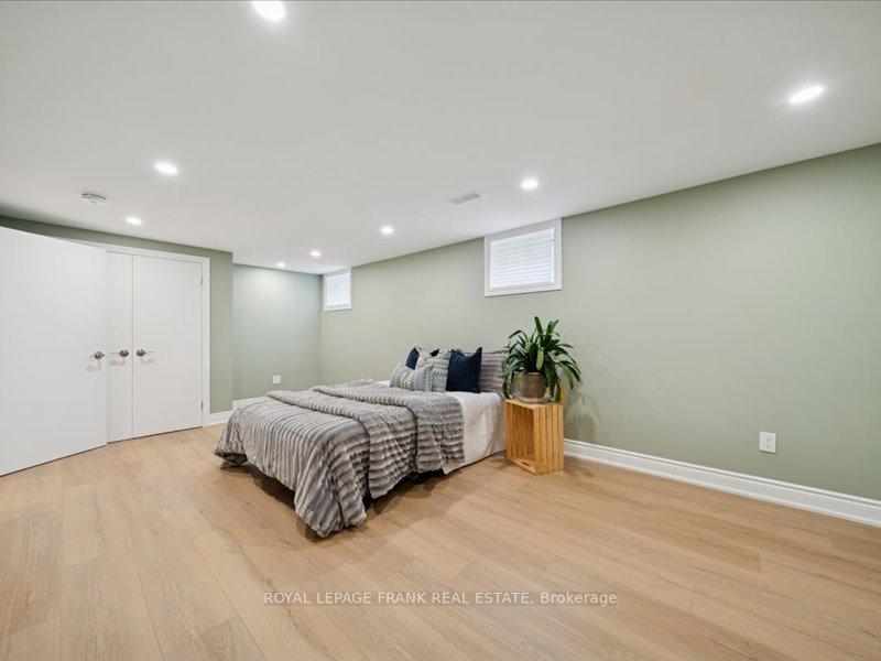 Photo 40 of 404 Conant Street, Oshawa, Lakeview — HOMEH