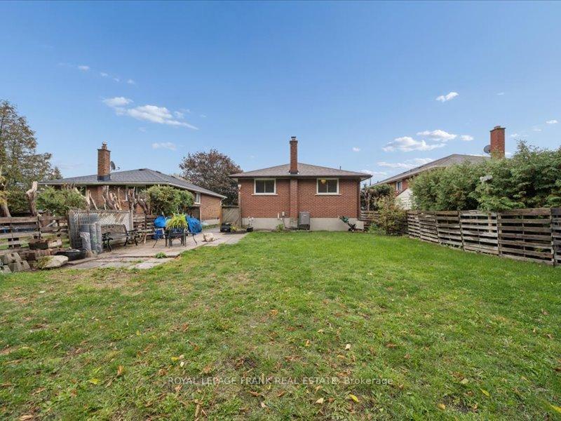 Photo 48 of 404 Conant Street, Oshawa, Lakeview — HOMEH