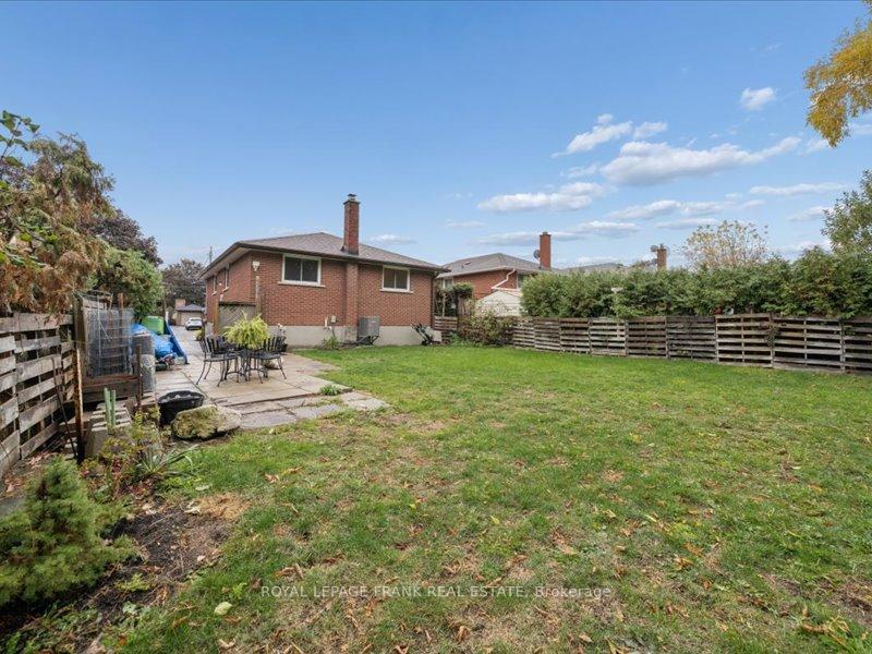 Photo 49 of 404 Conant Street, Oshawa, Lakeview — HOMEH