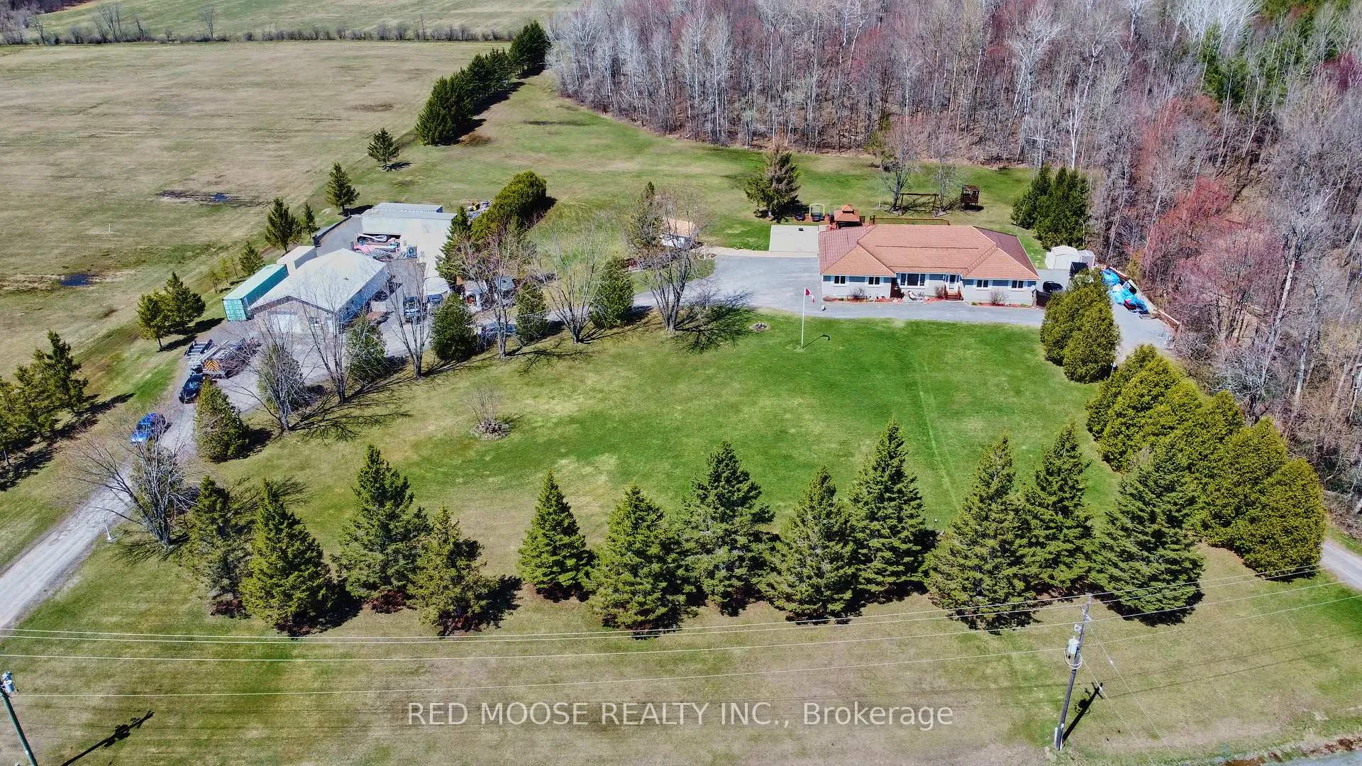 Photo 3 of 9859 Russell Road, Ottawa, Sarsfield/Bearbrook — HOMEH