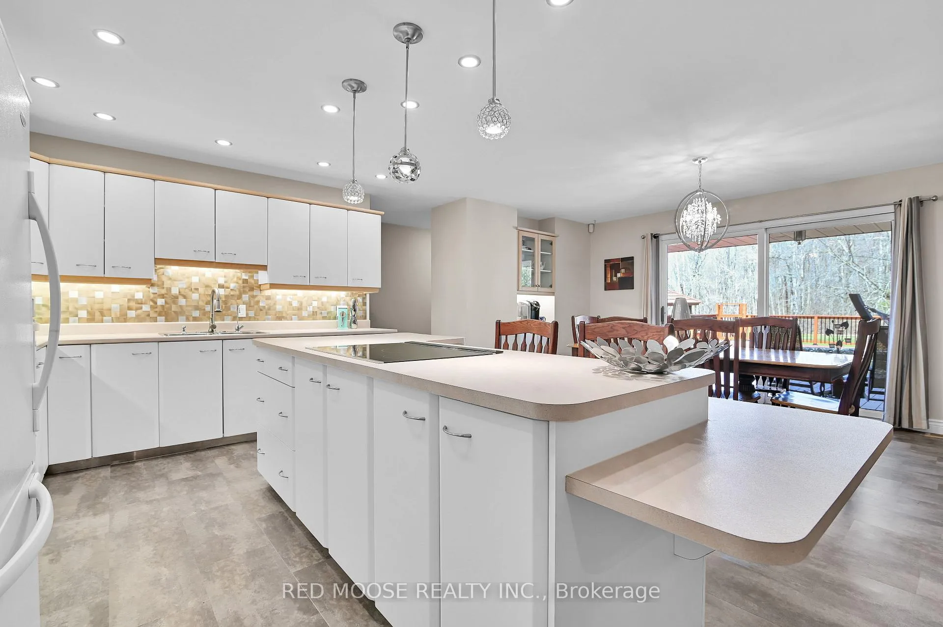 Photo 11 of 9859 Russell Road, Ottawa, Sarsfield/Bearbrook — HOMEH