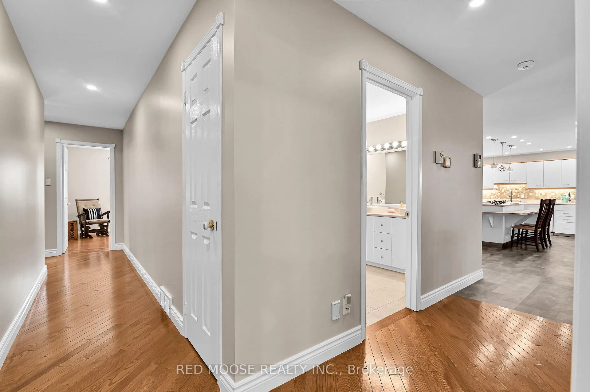 Photo 18 of 9859 Russell Road, Ottawa, Sarsfield/Bearbrook — HOMEH