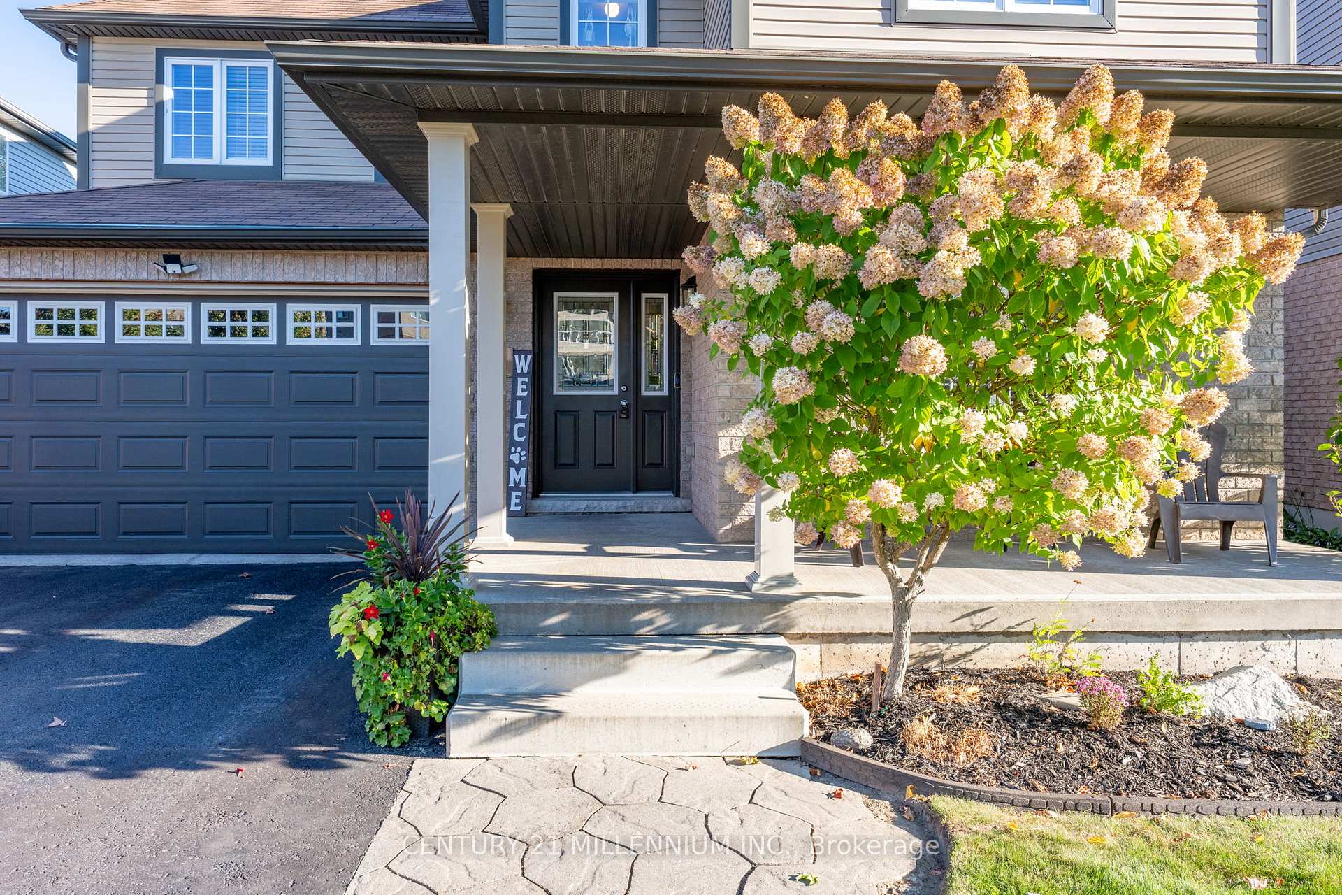 Photo 2 of 171 Elaine Drive, Orangeville — HOMEH