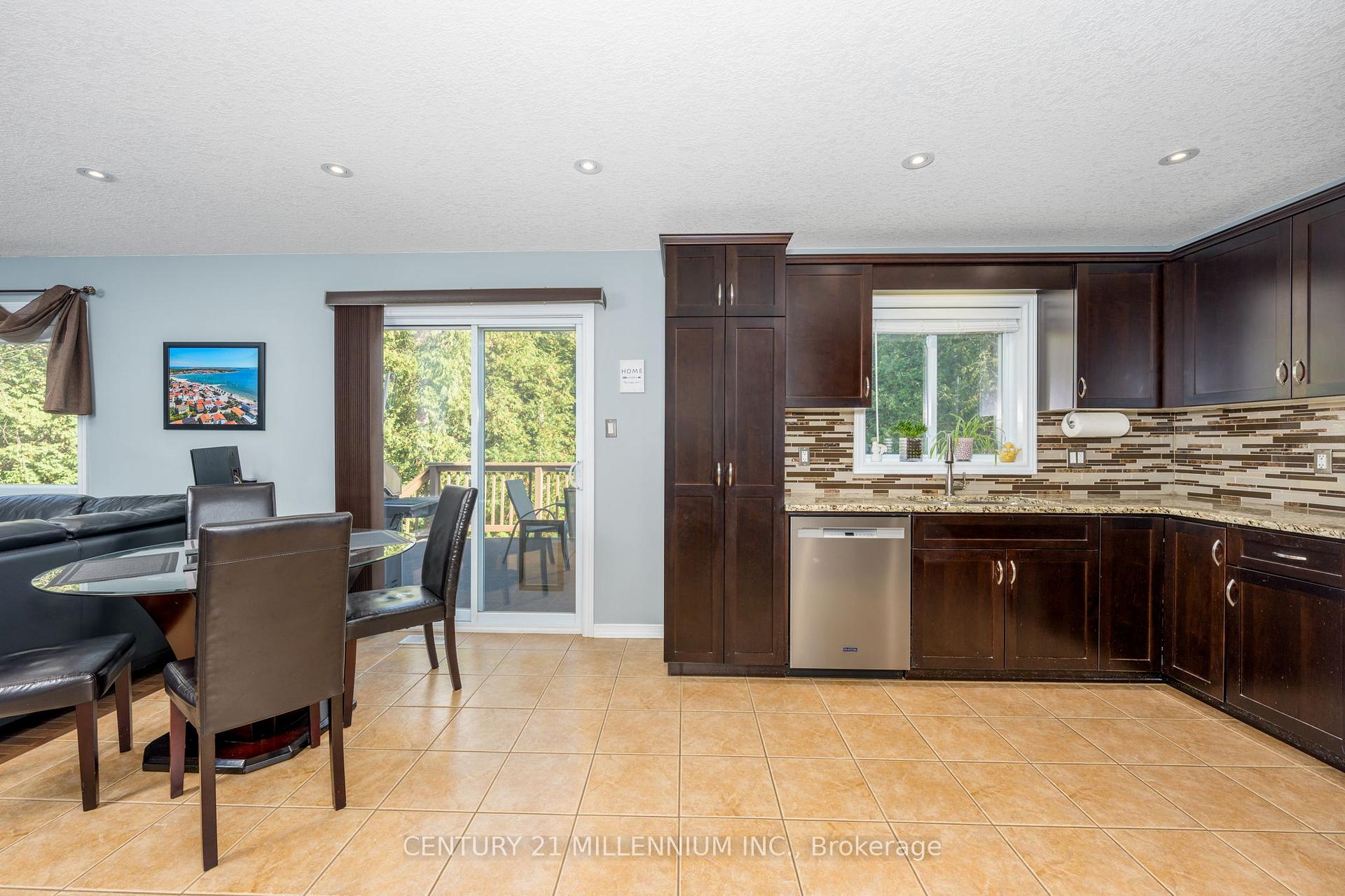 Photo 8 of 171 Elaine Drive, Orangeville — HOMEH