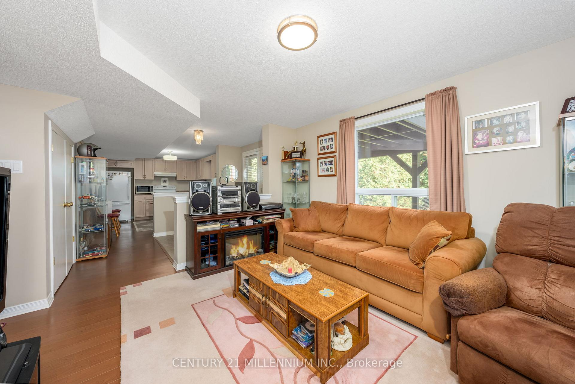 Photo 24 of 171 Elaine Drive, Orangeville — HOMEH