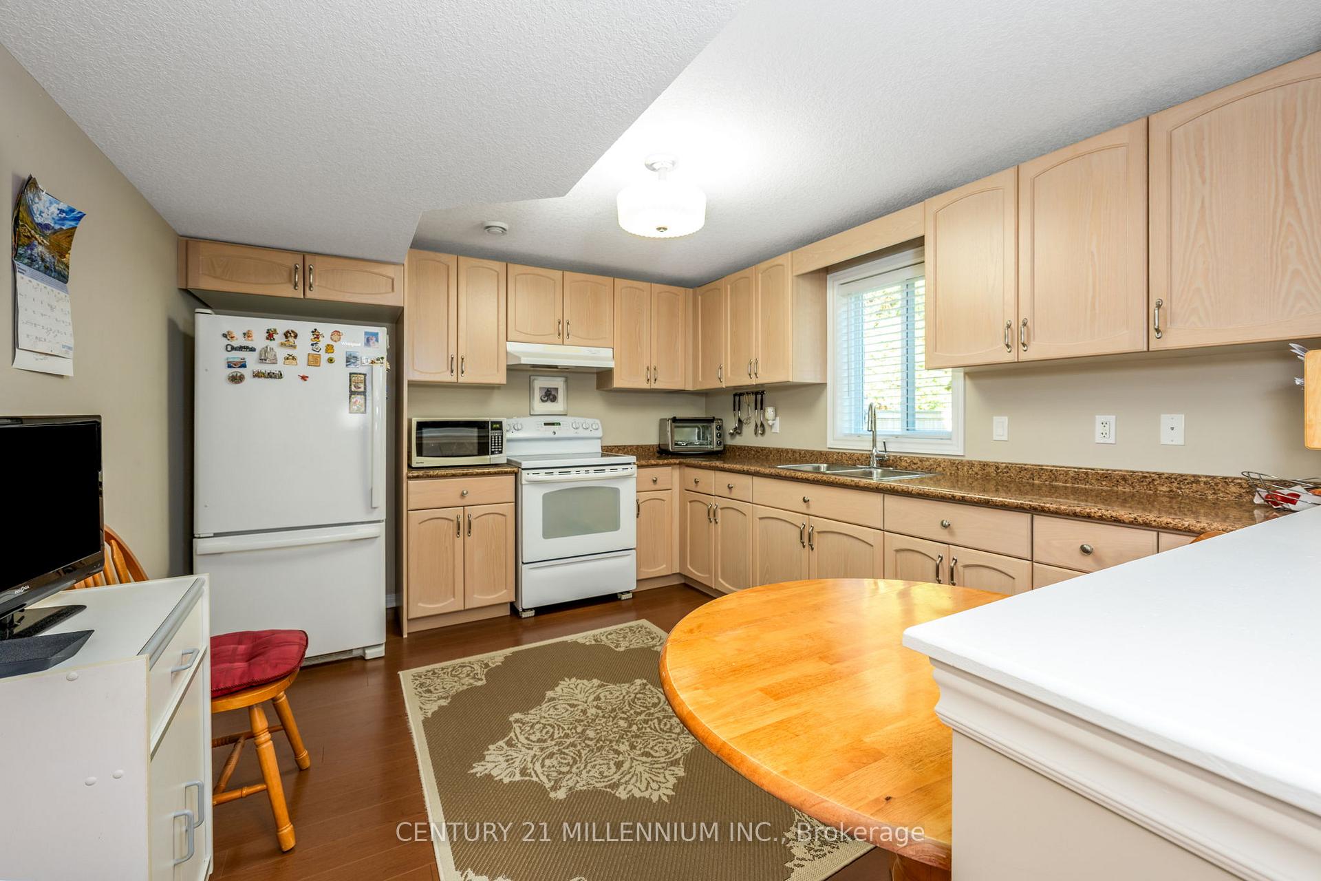 Photo 25 of 171 Elaine Drive, Orangeville — HOMEH